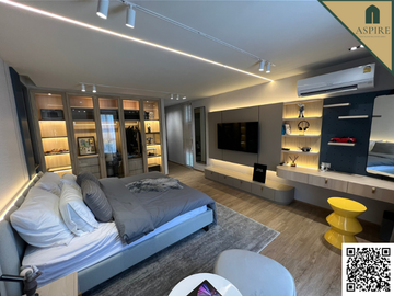 [For Sale] Luxury 4-Storey Townhouse, 4 Bedrooms with Private Swimming pool Resort style