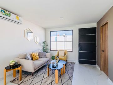 CASA EN VENTA EN XOCHITEPEC, MORELOS; MEX. 3 RECÁMARAS, ALBERCA, PET PARK, MULTI CANCHAS.