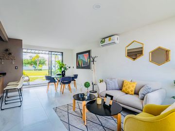 CASA EN VENTA EN XOCHITEPEC, MORELOS; MEX. 3 RECÁMARAS, ALBERCA, PET PARK, MULTI CANCHAS.