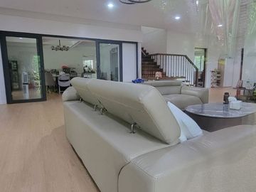 GOOD LOCATION! BIG CUT LOT! DASMARINAS VILLAGE HOUSE FOR SALE!