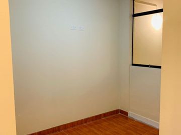 SE VENDE DEPARTAMENTO 2DO PISO - SANTA ANITA