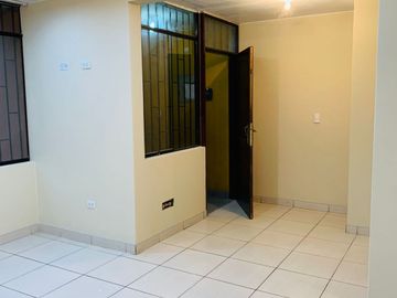 SE VENDE DEPARTAMENTO 2DO PISO - SANTA ANITA