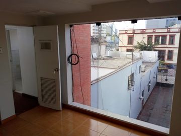 CASA ALQUILO URB. SANTA BEATRIZ CERCADO DE LIMA