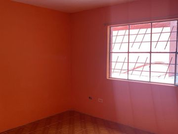 EXCELENTE PRECIO EN VENTA CASA RENTERA SECTOR EL RECREO SUR DE QUITO