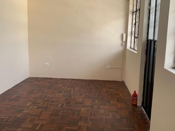 EXCELENTE PRECIO EN VENTA CASA RENTERA SECTOR EL RECREO SUR DE QUITO