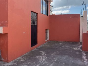 EXCELENTE PRECIO EN VENTA CASA RENTERA SECTOR EL RECREO SUR DE QUITO