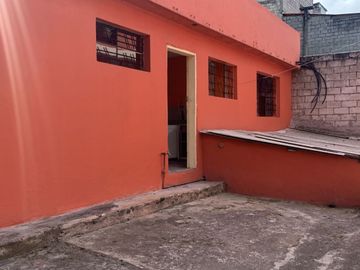 EXCELENTE PRECIO EN VENTA CASA RENTERA SECTOR EL RECREO SUR DE QUITO