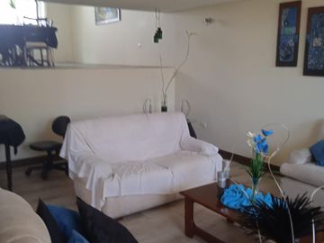 Venta de Casa unifamiliar en Vista Hermosa, Sector Loma de Puengasí