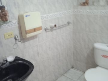 Venta de Casa unifamiliar en Vista Hermosa, Sector Loma de Puengasí