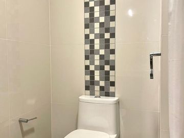 SE VENDE EXCELENTE DUPLEX EN CALLE LOS SAUCES GOLF LOS INCAS, SURCO