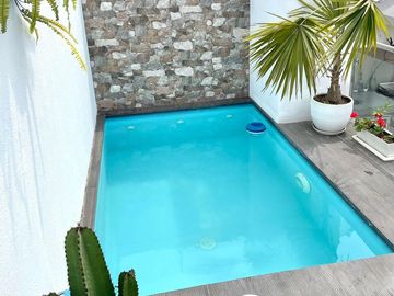SE VENDE EXCELENTE DUPLEX EN CALLE LOS SAUCES GOLF LOS INCAS, SURCO