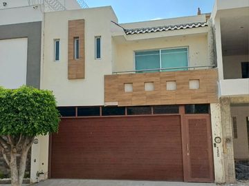 VENTA DE CASA EN FRACC. CIMA DIAMANTE, LEÓN, GTO.