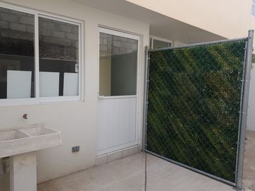 CASA EN VENTA EN LOMAS DE CASTILLOTLA