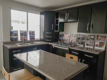 CASA EN VENTA EN LOMAS DE CASTILLOTLA