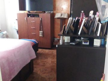 VENDO CASA 3 PISOS  BONITA, RENTABLE,  B EL CARMEN, VIA PRINCIPAL BOGOTA, JUNTO EL TUNALY S.  VICENTE