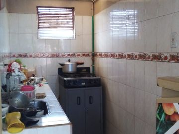 VENDO CASA 3 PISOS  BONITA, RENTABLE,  B EL CARMEN, VIA PRINCIPAL BOGOTA, JUNTO EL TUNALY S.  VICENTE