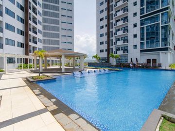 Resale Income Generating Studio Beach Condo in One Manchester Place in Mactanc