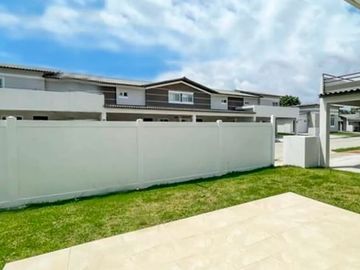 Casas en Costa Sur | ¡Townhome con Cashback! VILLASUR