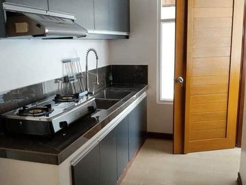 BRAND NEW MODERN HOUSE WITH POOL NEAR CLARK AND BALIBAGO