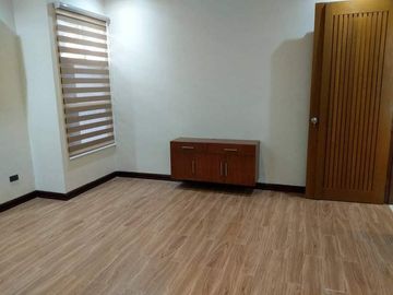 BRAND NEW MODERN HOUSE WITH POOL NEAR CLARK AND BALIBAGO