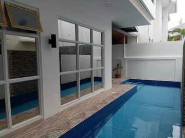 BRAND NEW MODERN HOUSE WITH POOL NEAR CLARK AND BALIBAGO