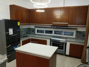 BRAND NEW MODERN HOUSE WITH POOL NEAR CLARK AND BALIBAGO