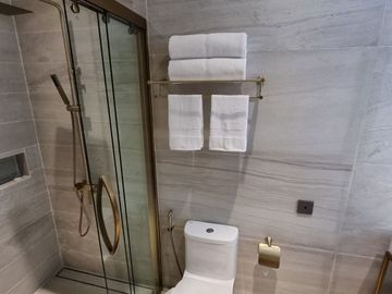 Business Luxury and Leisure
