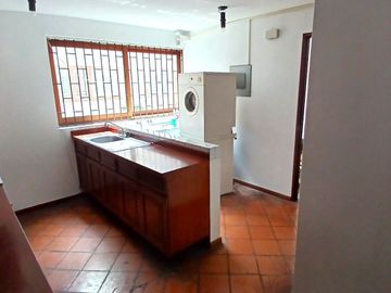 DEPARTAMENTO TIPO DUPLEX CON MEZZANINE - Urb. Tulipanes, Surco