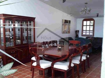CASA DE UN PISO EN ARBOLEDAS