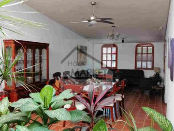 CASA DE UN PISO EN ARBOLEDAS