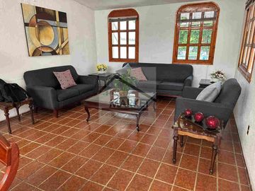 CASA DE UN PISO EN ARBOLEDAS