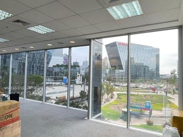Panorámica Oficina en Alquiler en San Isidro