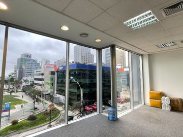 Panorámica Oficina en Alquiler en San Isidro