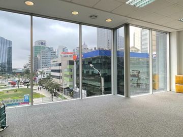 Panorámica Oficina en Alquiler en San Isidro