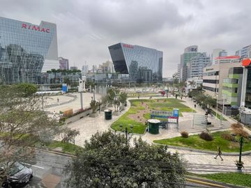 Panorámica Oficina en Alquiler en San Isidro