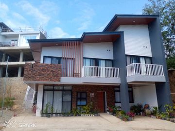 Fully furnished 2 Storey House and Lot for Sale in La Trinidad