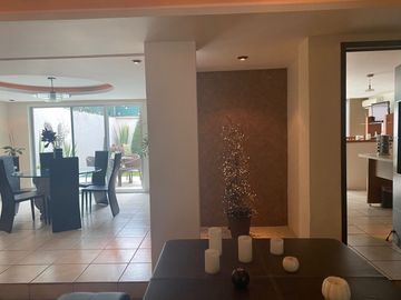 Casa en Venta Jardienes del Sol