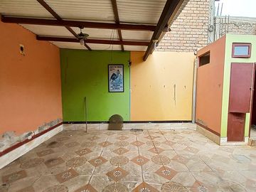 Oportunidad de Inversión en Bellavista, Callao – Casa con Gran Potencial para Remodelar