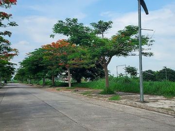The Commercial Lot for Sale in Santa Rosa Business Park, Laguna