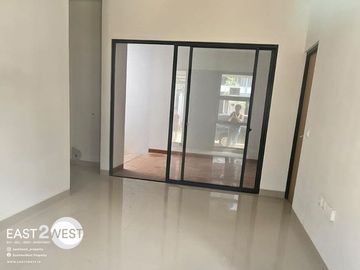 Dijual Rumah Cluster Yuticha BSD City Tangerang Selatan Bagus Nyaman Strategis Unit Baru