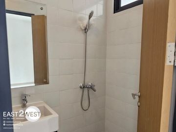 Dijual Rumah Cluster Yuticha BSD City Tangerang Selatan Bagus Nyaman Strategis Unit Baru
