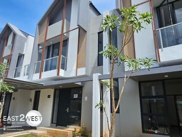 Dijual Rumah Cluster Yuticha BSD City Tangerang Selatan Bagus Nyaman Strategis Unit Baru