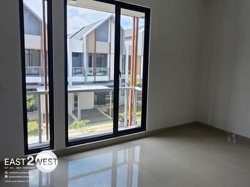 Dijual Rumah Cluster Yuticha BSD City Tangerang Selatan Bagus Nyaman Strategis Unit Baru