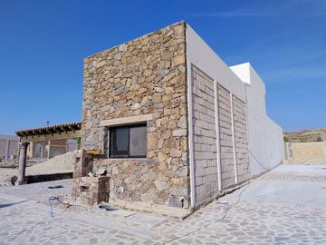 Casa de un piso, 190 m2, 3 rec, amenidades, privada en San Miguel de Allende
