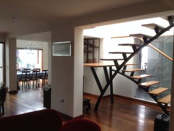 VENDO  CASA EN CALLE JOSE SABOGAL - URB. LA AURORA - MIRAFLORES