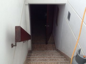 VENDO  CASA EN CALLE JOSE SABOGAL - URB. LA AURORA - MIRAFLORES