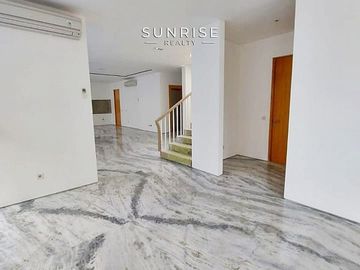 Dijual Rumah Baru By Top Arsitek di Jl Niaga Hijau Pondok Indah