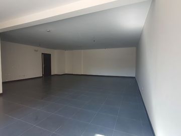 Venta Oficina o Local La Floresta - Quito Madrid y Toledo, T - 117 m², $98.500