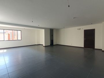 Venta Oficina o Local La Floresta - Quito Madrid y Toledo, T - 117 m², $98.500