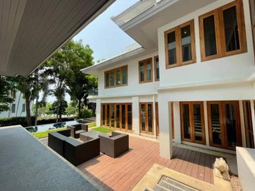 ขายบ้านและที่ดินพร้อมผู้เช่า!! บนทำเลที่ดีที่สุดบนหาดวงศ์อมาตย์  พัทยาเหนือ จังหวัดชลบุรี ติดปราสาทสัจธรรม